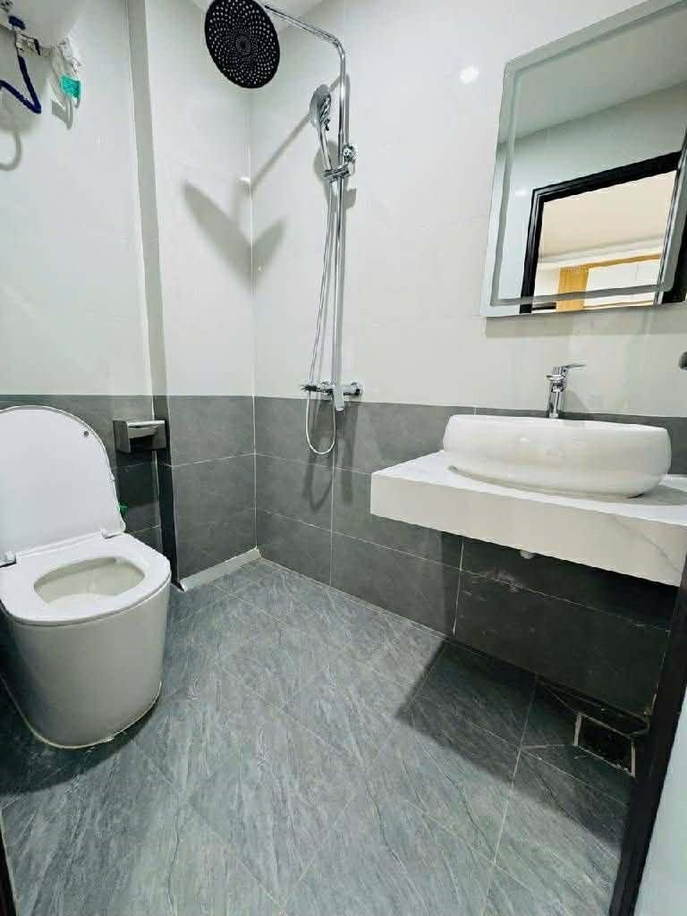 BÁN NHÀ thông LÁNG TRUNG 35m2 x 5T THANG MÁY, NGÕ NÔNG THÔNG, 30M RA Ô TÔ TRÁNH, NHÀ MỚI ĐẸP FULL NỘI THẤT, hơn 8 tỷ